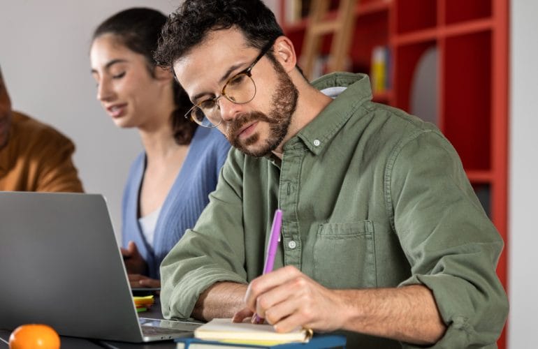 Do you need CIPD to work in HR?